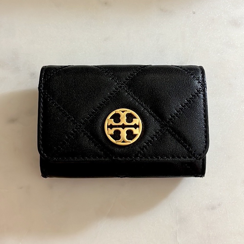 SOLD | Tory Burch Willa Card Case